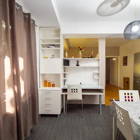 Pulios Cozy & Comfy Mountain דירה
